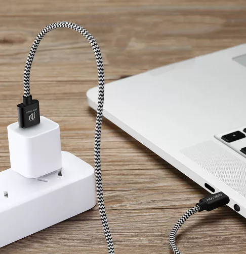Dux Ducis K-ONE Usb / Type C kábel, nejlonborítás, 2m, 2,1A, fekete