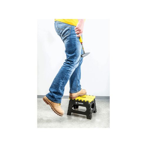 Összecsukható szék, teherbírás 150 kg