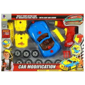   Kis autószerelő készlet: szétszerelt autó, csavarhúzó, lámpák, hangok