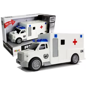 Mentőautó motorral és hanggal 1:20