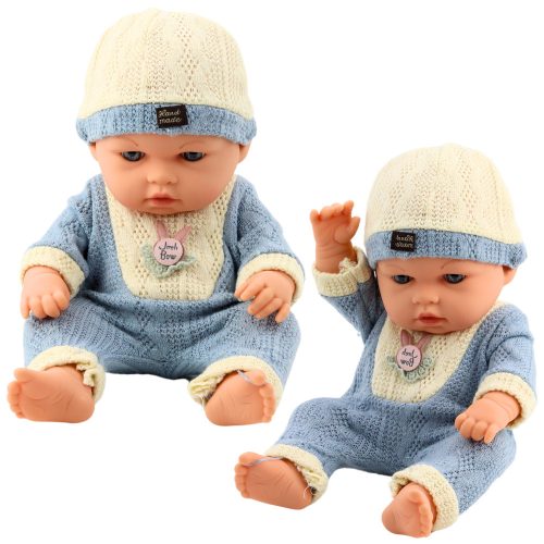 Baby Doll kék kötött ruhában és sapkában