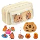 Penar școlar cu două compartimente, buzunare și accesorii Kapybara 21x12 cm