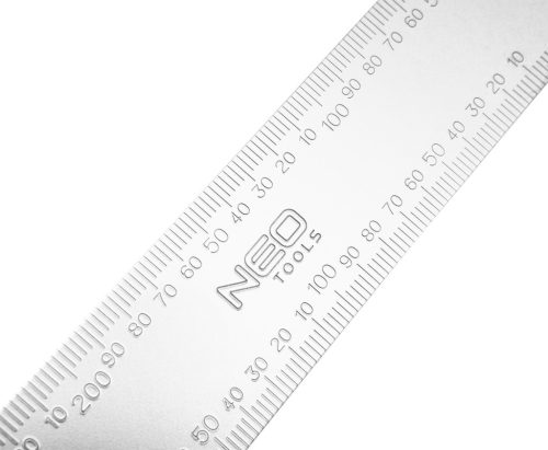 Ácsderékszög 600 x 410mm