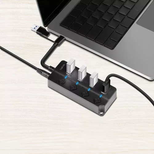 4xUSB-A HUB, Gen1, 4x be/ki, fekete
