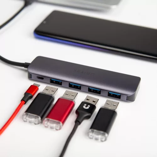 4x USB 3.1 Gen1 elosztó, 1x microUSB (csak tápellátás) h1107a