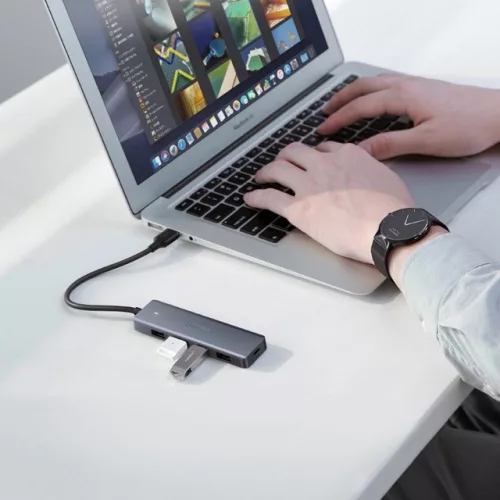 Ugreen hub adapter 4 az 1-ben USB - 4x USB 3.0 + micro USB (szürke)