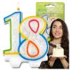 Születésnapi torta gyertya 18-as számmal, csillámporral színezve