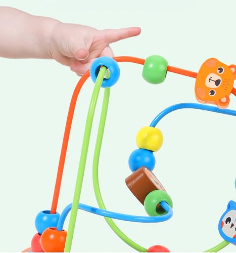 Szerkeszthető labirintus állatkert átfedő, húzható labdával kerekeken