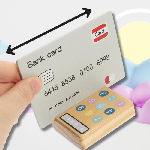 Fából készült pénztárgép gyerekeknek pénzzel, kártyaolvasóval, oktatójátékkal