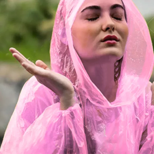 Esőkabát tokban  karabínerrel, 3 darabos szett, piros/kék