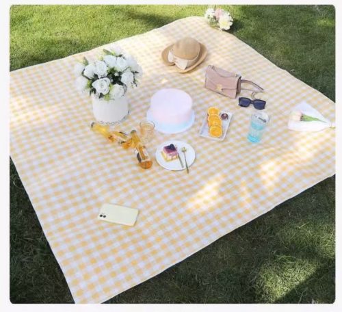 Piknik, strandtakaró, kempingszőnyeg, vízálló, hordozható, nagy, 2x2m, sárga, kockás