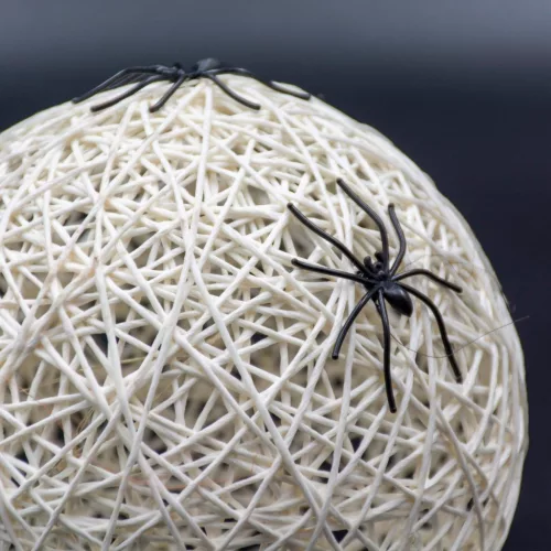Dekoratív Led Gömblámpa Pókkal 15 Cm Halloween Fehér
