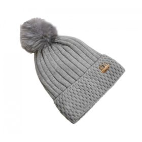 Kötött téli sapka pomponnal és folttal, szürke CZ33WZ2