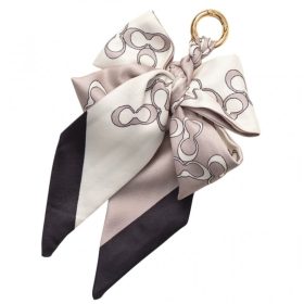 Elegáns masnis kulcstartó BRL373