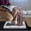 Quokka Solid - 630 ml-es rozsdamentes acél termopalack (Sleek Rose Gold)