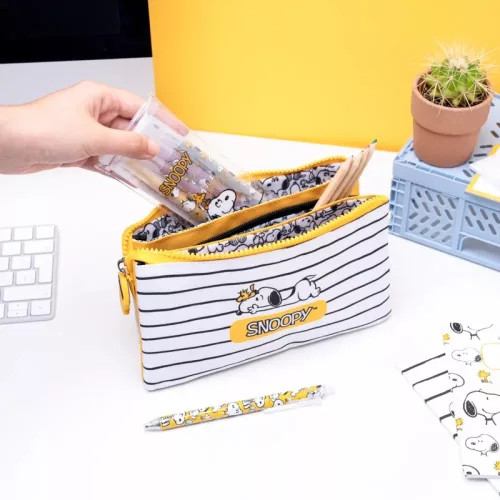 Snoopy - Suport pentru pixuri cu 3 compartimente din colecția Lazy Days