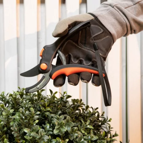 Black&Decker - Kerti olló virágokhoz / sövényekhez edzett acél pengével