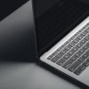 Moshi iVisor AG – matt képernyővédő fólia MacBook Air 13,6" M2 (2022) számítógéphez (fekete/átlátszó/matt)