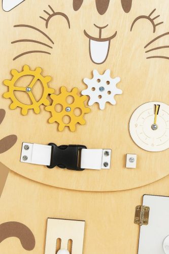 B70B cica alakú szenzoros manipulációs tábla, oktatójáték