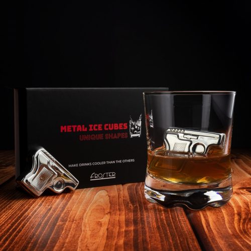 Fém jégkockák - Pisztolyok