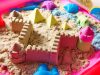 Kinetic Sand dobozban, 2kg, rózsaszín formák