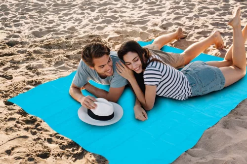 Vízálló strandszőnyeg pikniktakaró 210x200 cm kék, sárga szegéllyel