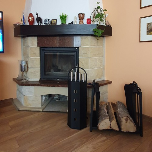 Tűzifa állvány, fekete