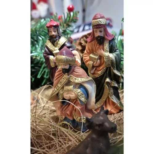 Karácsonyi figurák betlehemhez - 10 db-os készlet