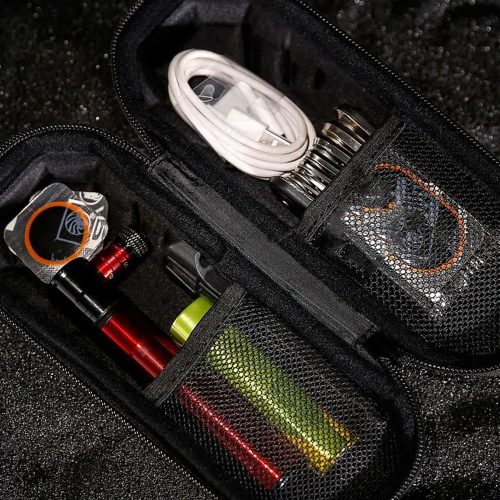 WILDMAN utazótáska, dugaszolható kulacstartó 0,8L XT11, fekete