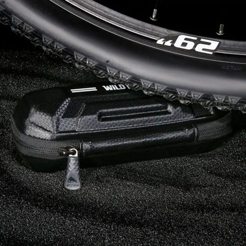 WILDMAN utazótáska, dugaszolható kulacstartó 0,8L XT11, fekete