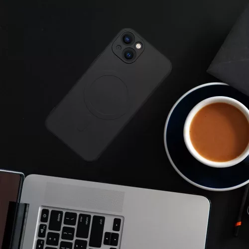 iPhone 17 Pro / 18 Pro szilikon tok, MagSafe-fel (kameravédő) kompatibilis, fekete