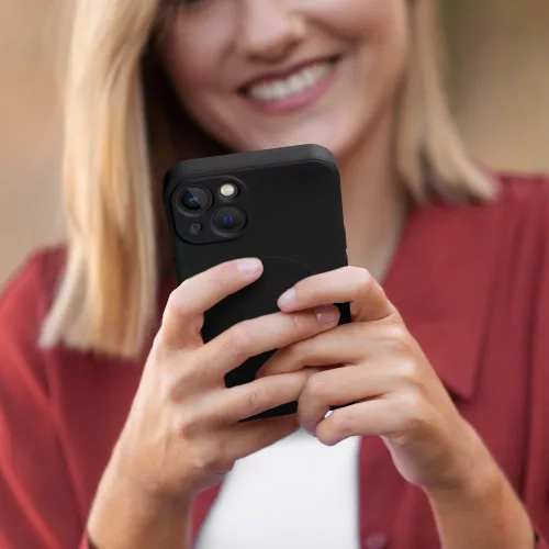 iPhone 17 Pro Max / 18 Pro Max szilikon tok, MagSafe-fel (kameravédelemmel) kompatibilis, fekete