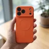 iPhone 17 Pro Max / 18 Pro Max szilikon tok, MagSafe-fel kompatibilis (kameravédő), narancssárga