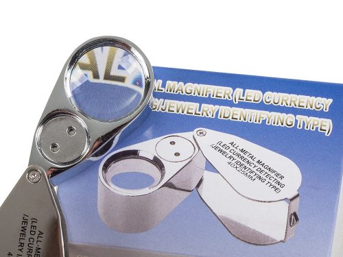 Összecsukható nagyító LED és UV fénnyel,  fém keret 40x nagyítás