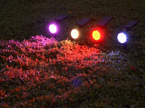 Színes napelemes kerti lámpa rgb