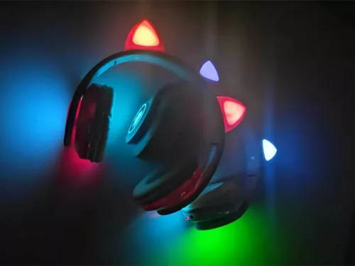 Vezeték nélküli fejhallgató bluetooth rádió fm mp3 macskafül led háttérvilágítással piros