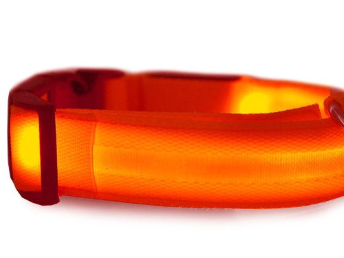 Led világító sötétítő nyakörv kutyák és macskák számára állítható 59cm, piros