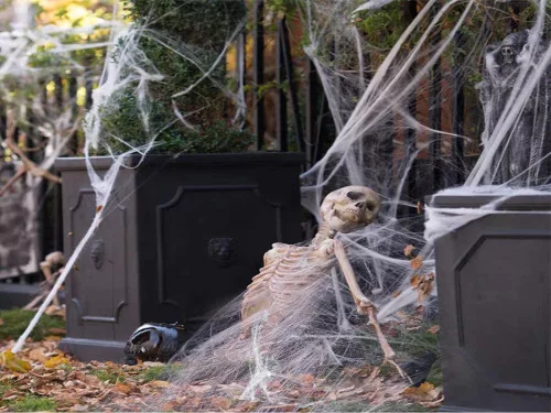 Mesterséges fehér pókháló 4 pókkal halloween dekoráció nyújtható