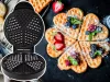 Gofrisütő, strapabíró, 5 db bolyhos gofri, gofrisütő szívek, 1000 W