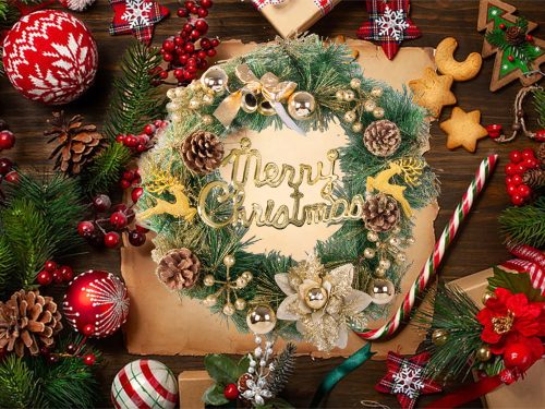 Karácsonyi dekorációs koszorű fali dekoráció ajtódísz  karácsonyi díszítés v2