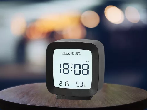 Ébresztőóra dátummal és hőmérséklettel szundi funkcióval lcd nedvességmérő fekete