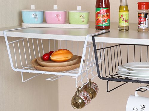 Fém kosár polc alá, 5 akasztós, törlőkendőtartó fehér