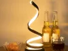 Spirál LED asztali lámpa, 3 fény szín, USB fényerő szabályozás