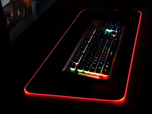 Gaming egérpad megvilágított rgb xxl 90x40 az egér billentyűzet alatt usb
