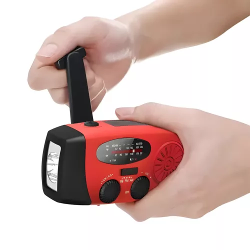 NAPELEMES RÁDIÓ POWERBANKKEL ÉS DINAMÓVAL 2000mAh FM-AM700